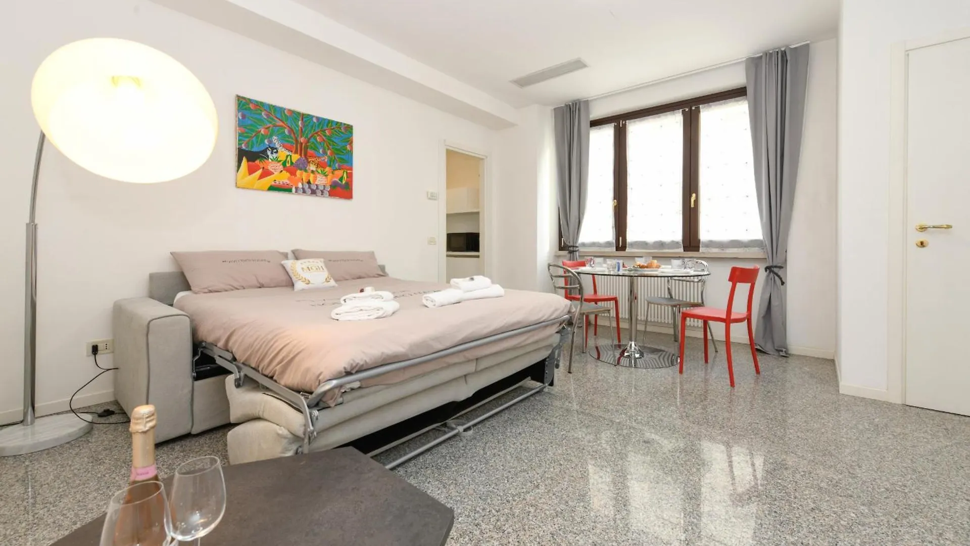 Mgh - Verona City Stay